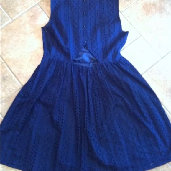NWT Lauren Conrad Fit and Flare Eyelet Dress 12 - Picture 2 of 3
